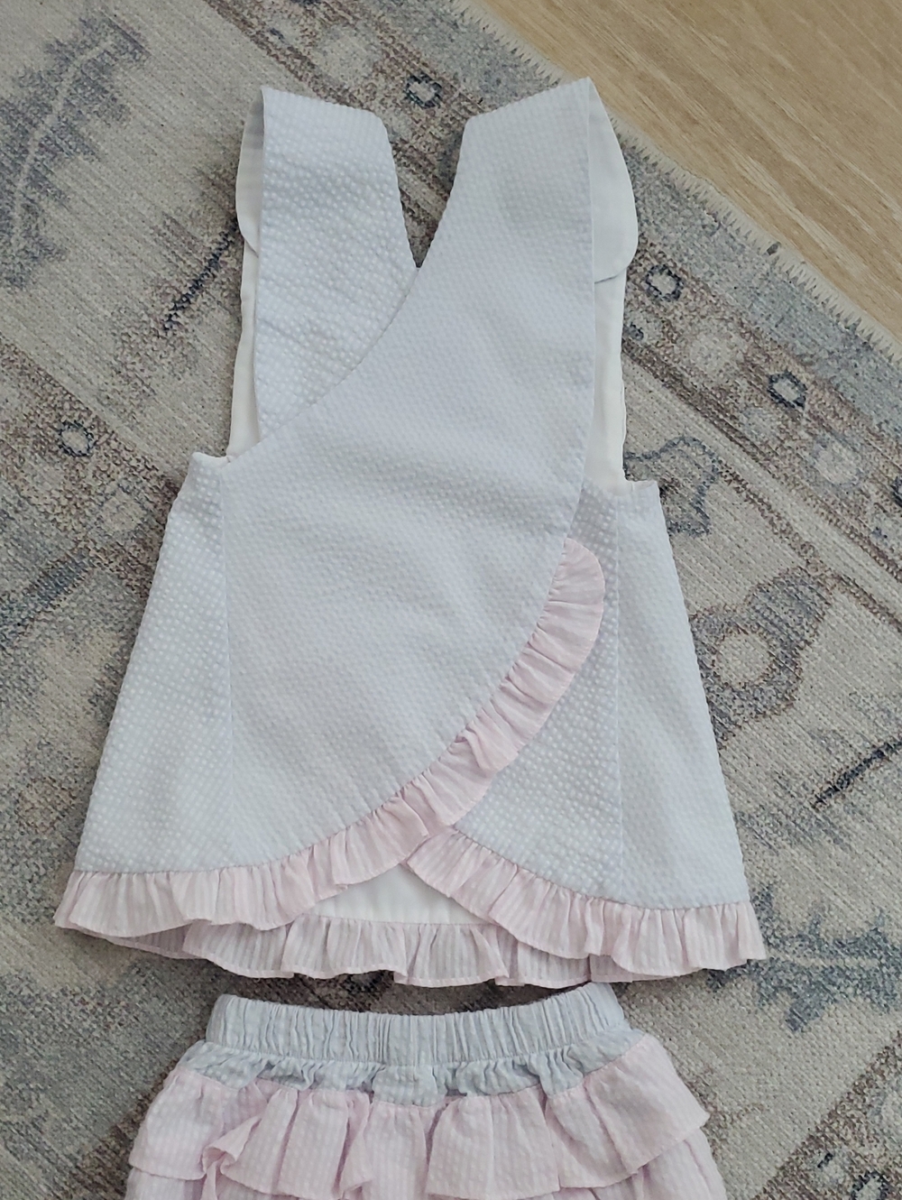 Three Sisters Toddler Girls Smocked Embroidered Disney Princess Outfit Set Sz2T - Picture 5 of 9